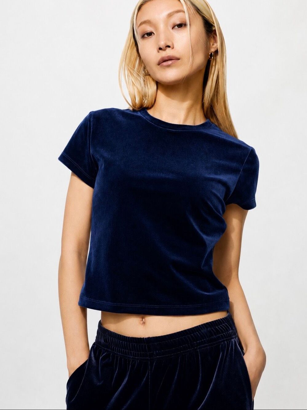 Uniqlo Size S Soft Velour Mini T-Shirt Navy Velvet Stretch Crewneck